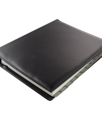 793 21 Quarto Management Daily Coram Day to Page Refillable Wiro Diary