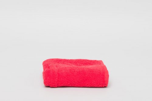Sports Towel Pocket ‘n Zip red full