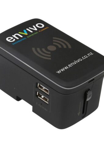 AR895 Portici Travel Adaptor with Fast Wireless Charger 1