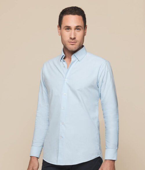 2103L Gloweave Ashton Cotton Oxford Shirt blue model