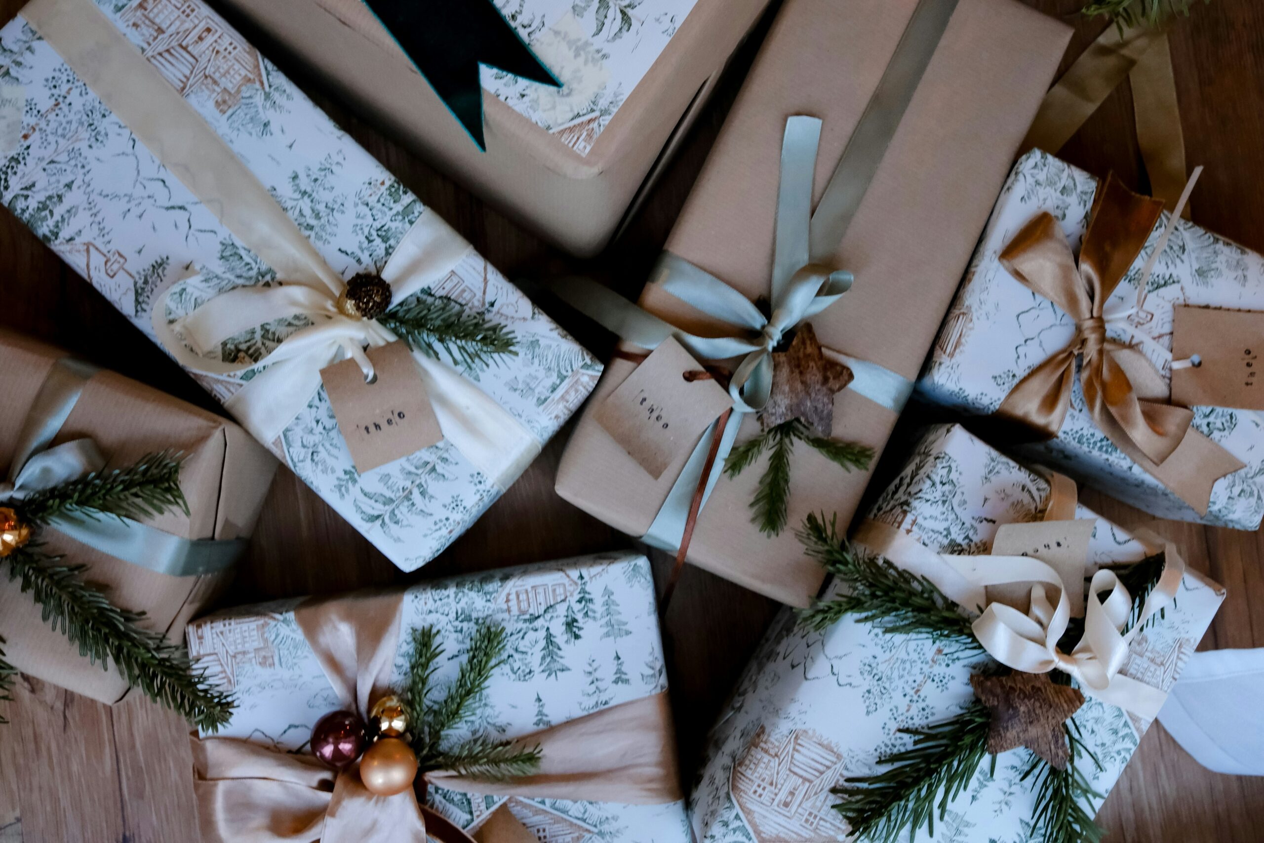 Appreciation gift set for employee julia blumberg WKf4VfxSPi8 unsplash